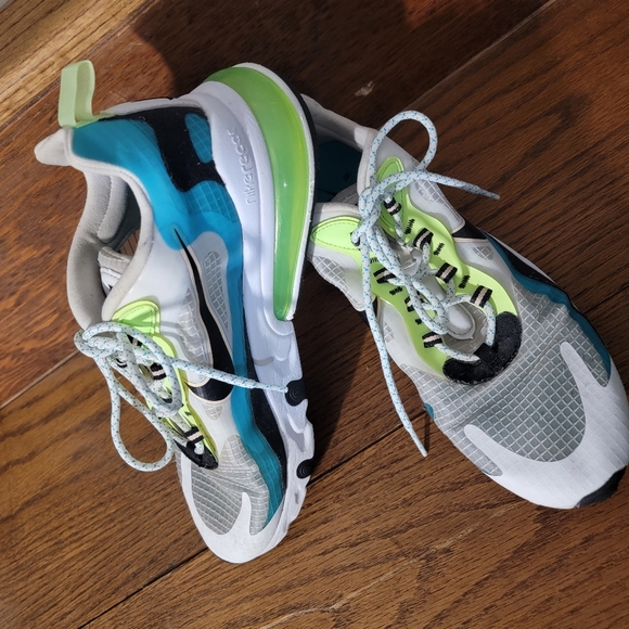 Nike Air Max 270 React SE Men's Size 10: Aqua Black Green CT1265-300 - Picture 2 of 13